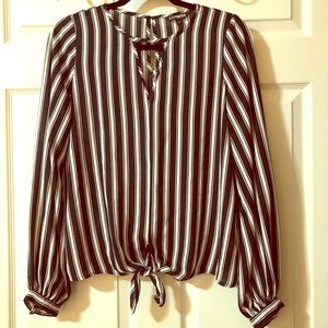 Express Black & White Striped Blouse SIZE: SMALL